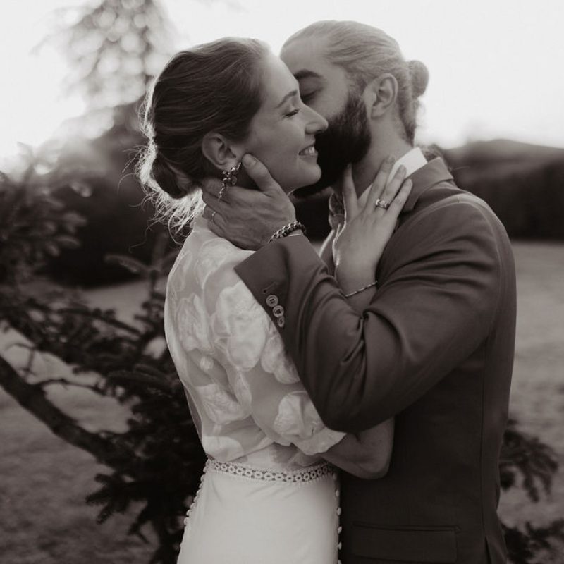 photos-couple-mariage-organique-sauvage-folk-chateau-fajac-lauragais